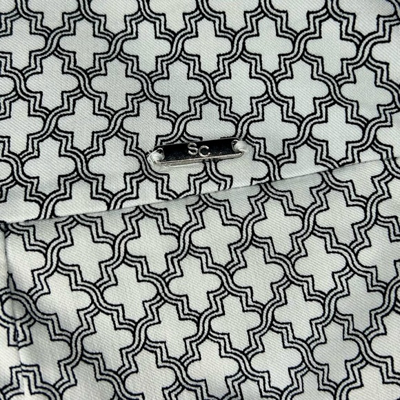 S.C. & C.O. Tummy Control Black & White Geometric Print Skort Women’s Size M - Picture 5 of 11